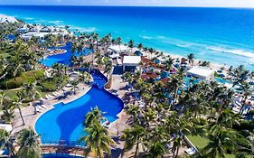 The Grand Oasis Cancun